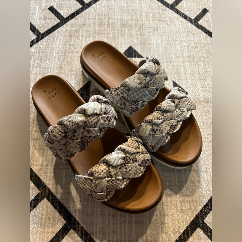 A new day platform sandals